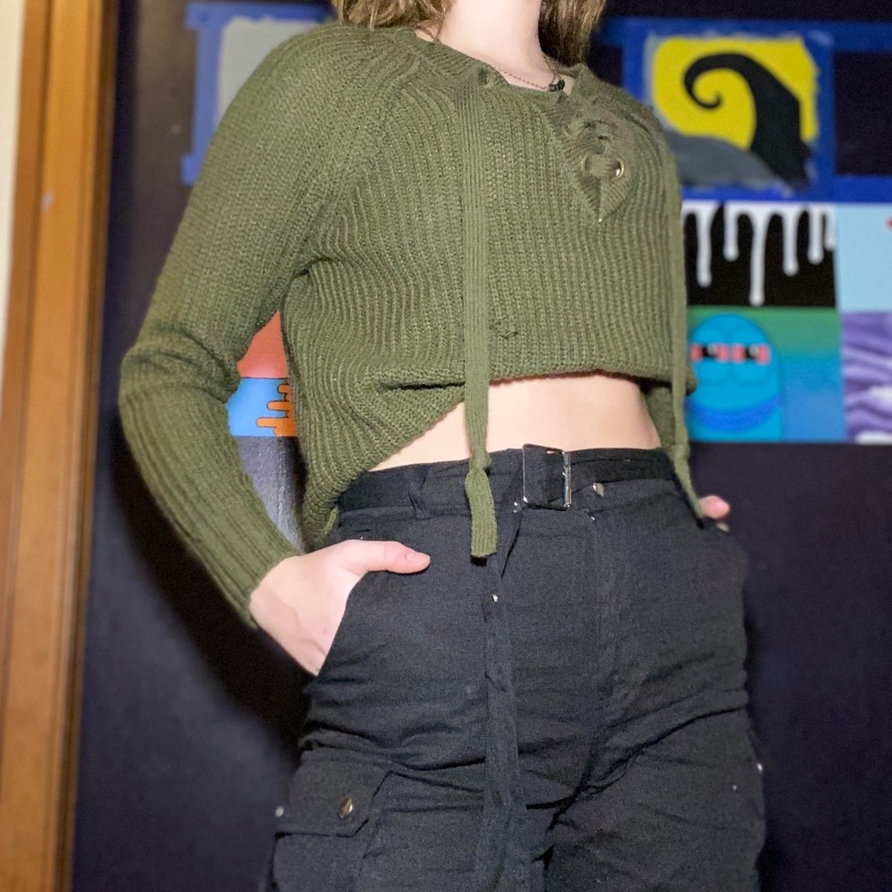neck tie sweater